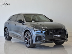 Q8 3.0 TFSI PERFORMANCE BLACK QUATTRO TIPTRONIC