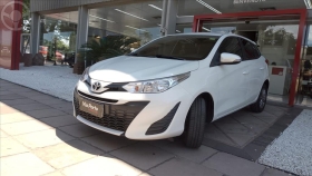 yaris 1.5 16v flex xl plus connect multidrive 2020 caxias do sul