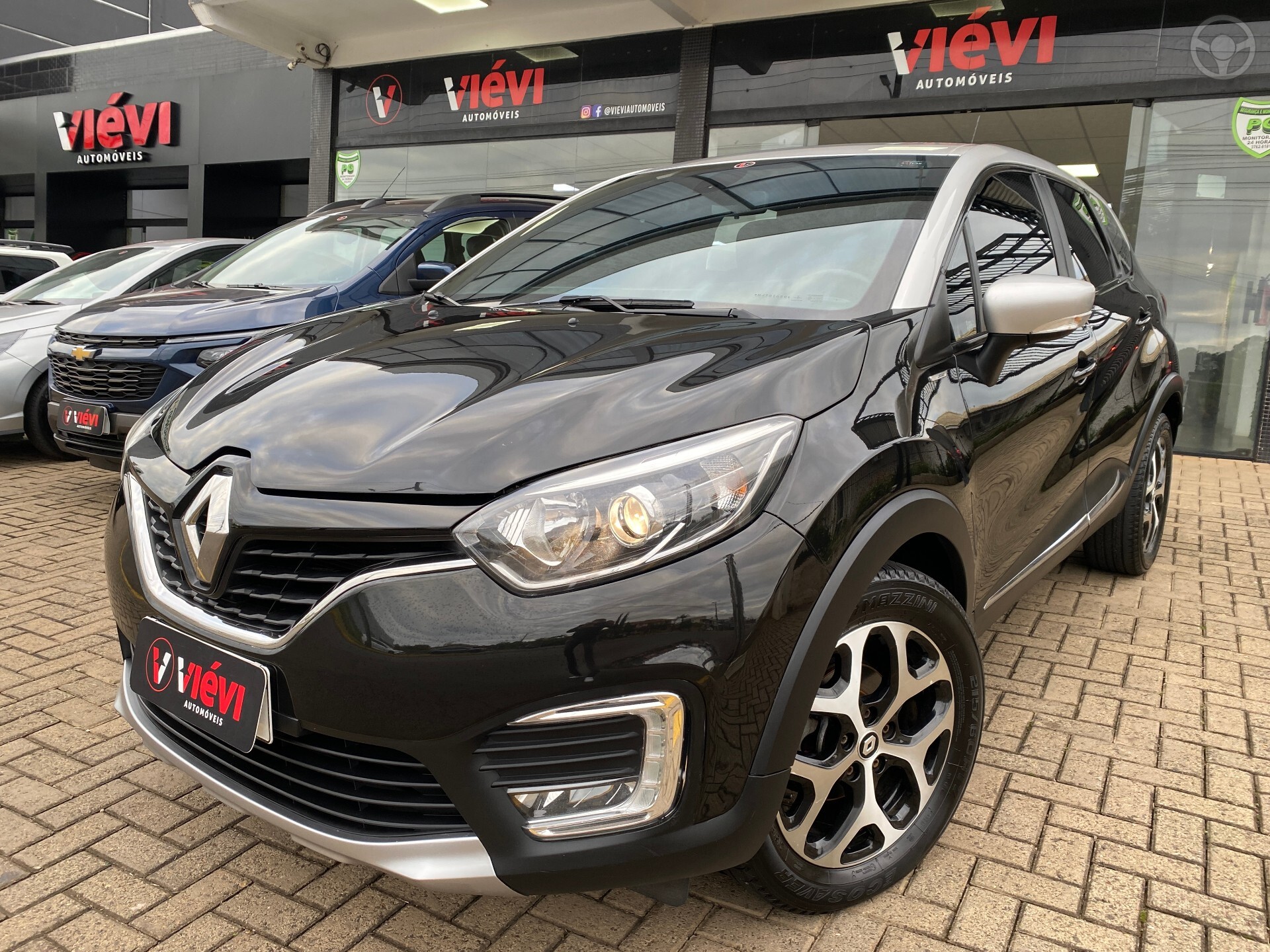 CAPTUR 1.6 16V INTENSE BOSE FLEX 4P AUTOMÁTICO - 2021 - TEUTôNIA