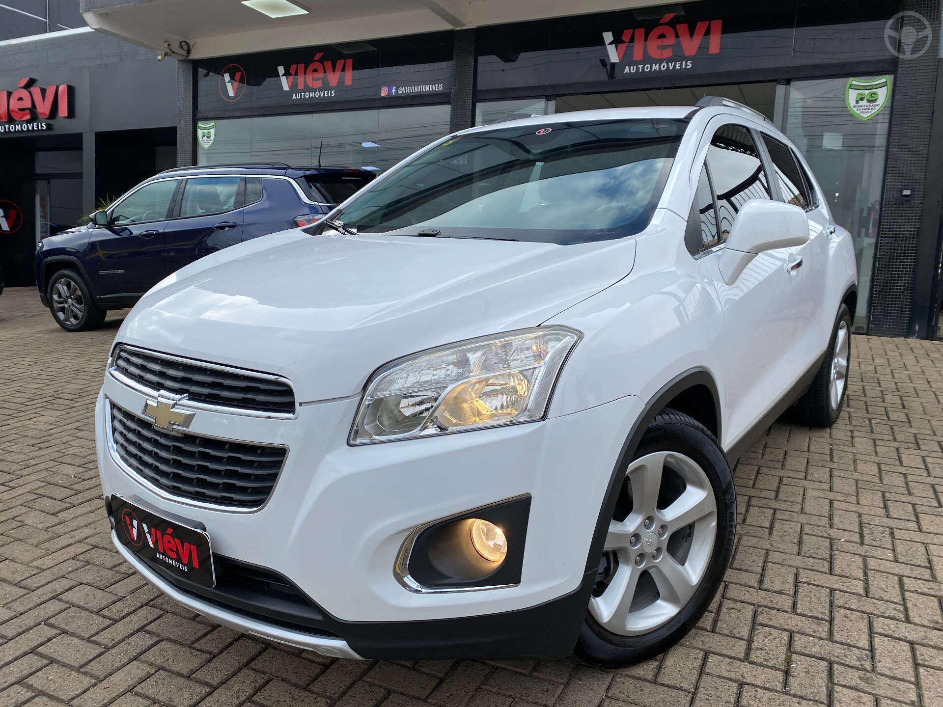 TRACKER 1.8 MPFI LTZ 4X2 16V FLEX 4P AUTOMÁTICO - 2015 - TEUTôNIA