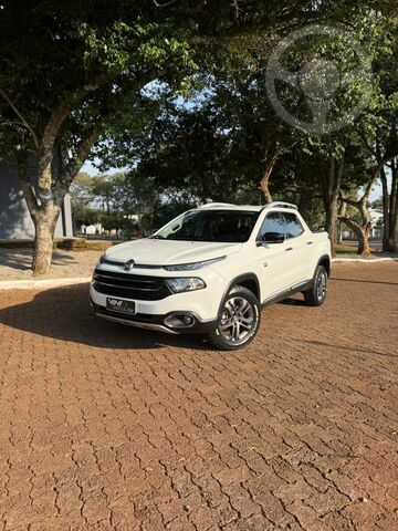 TORO VOLCANO 2.0 DIESEL 4X4 - 2018 - ESPUMOSO