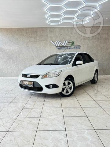FOCUS SEDAN 1.6 - 2011 - ESPUMOSO
