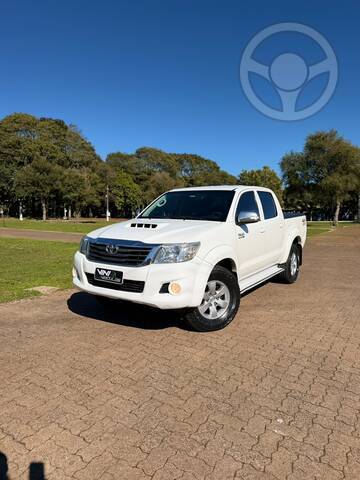 HILUX SRV 3.0 DIESEL 4X4 - 2014 - ESPUMOSO