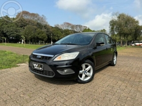 focus hatch glx 1.6 2011 espumoso