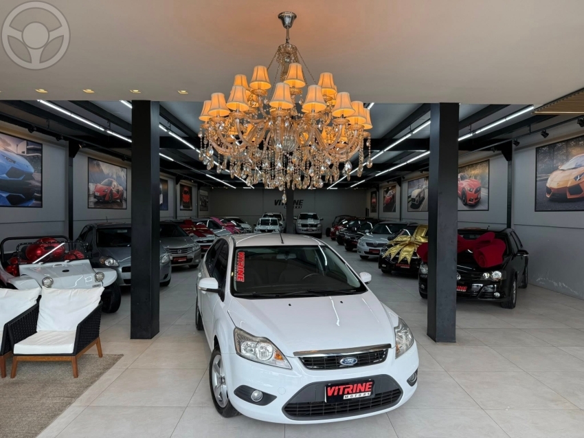 FOCUS 1.6 GLX 8V FLEX 4P MANUAL - 2011 - ESTâNCIA VELHA