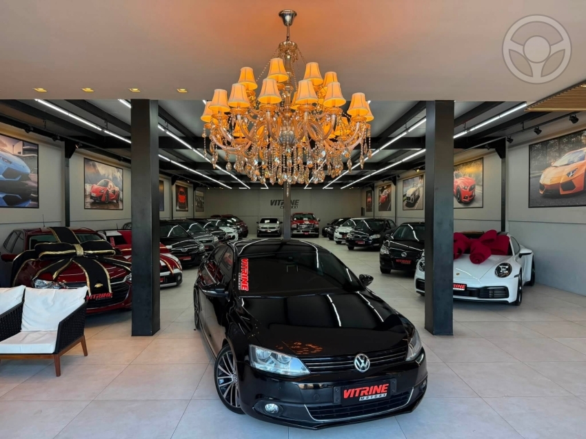 JETTA 2.0 TSI HIGHLINE 200CV 4P TIPTRONIC - 2011 - ESTâNCIA VELHA