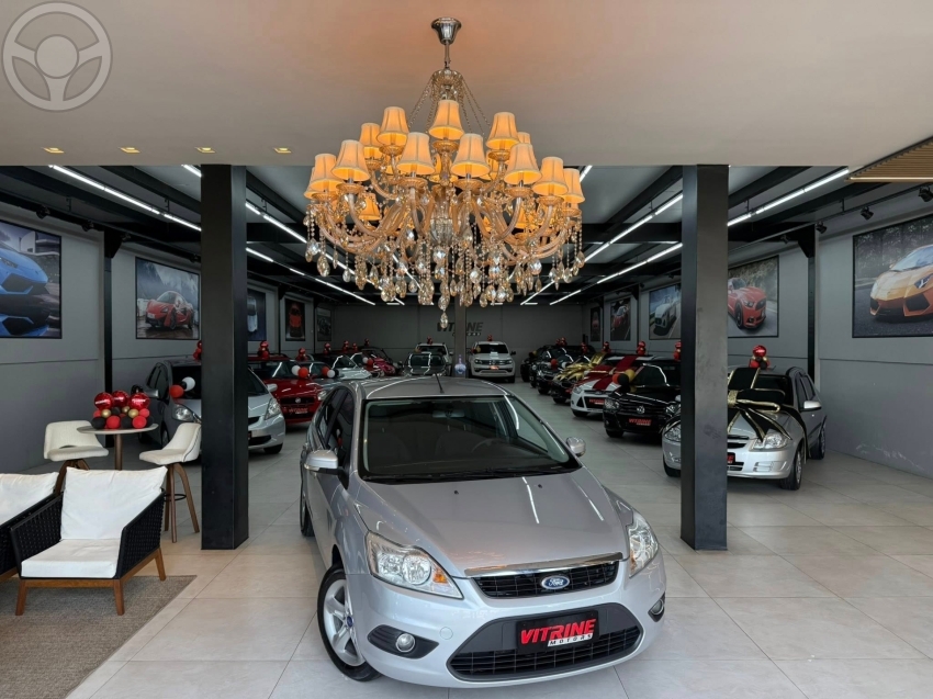 FOCUS 1.6 GLX 16V FLEX 4P MANUAL - 2011 - ESTâNCIA VELHA