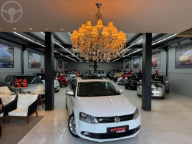 JETTA 2.0 COMFORTLINE FLEX 4P TIPTRONIC