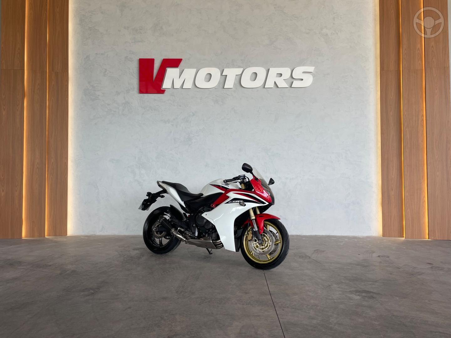 CBR 600F - 2012 - PAROBé