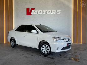 etios 1.5 xs sedan 16v flex 4p manual 2013 parobe