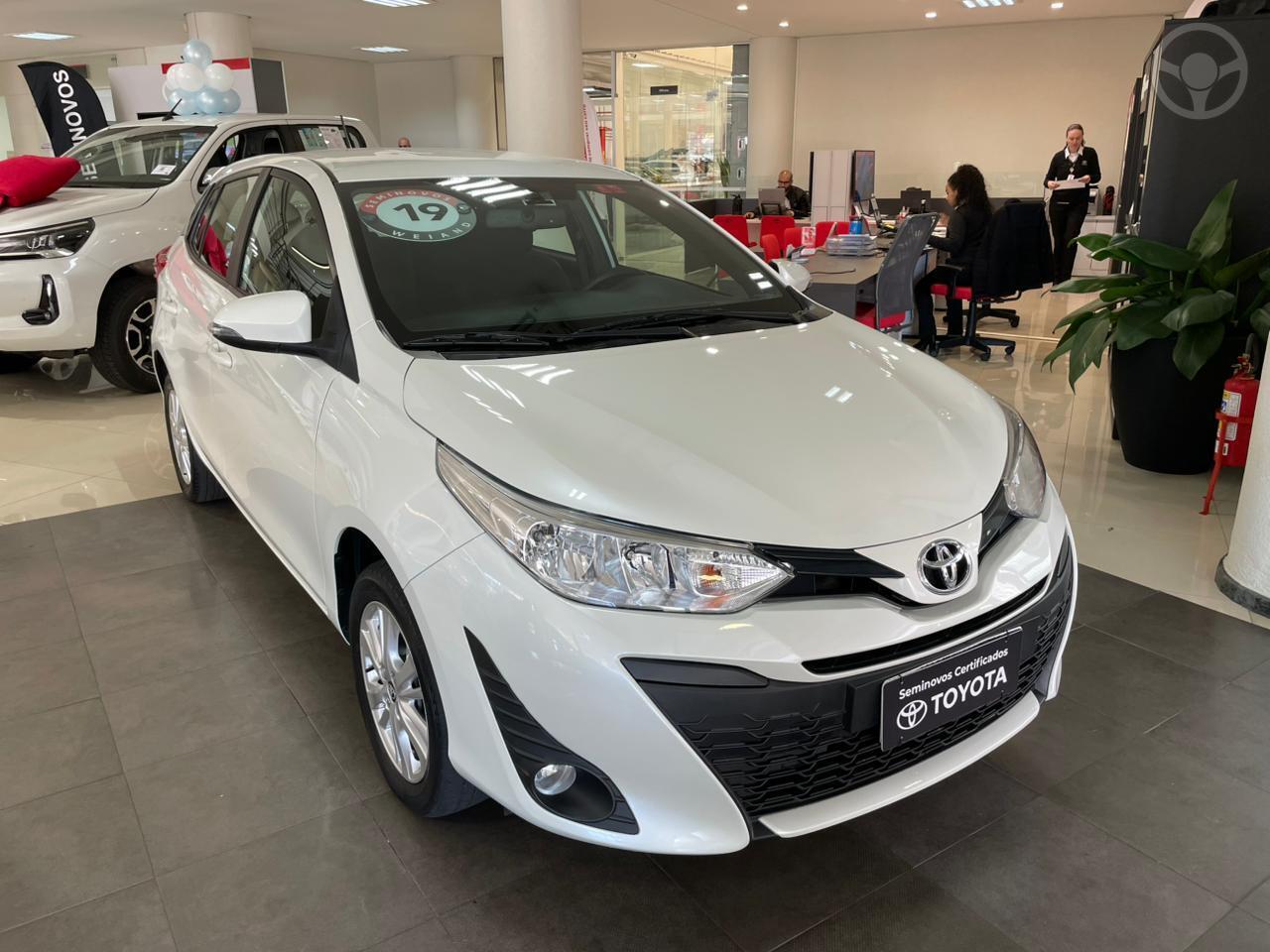 YARIS 1.3 16V FLEX XL PLUS TECH MULTIDRIVE17 - 2019 - CAXIAS DO SUL