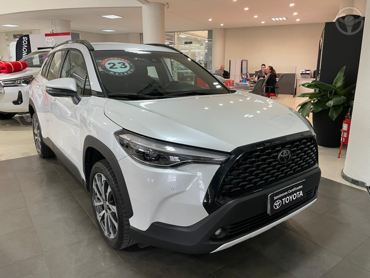 COROLLA 2.0 CROSS XRE 16V FLEX 4P AUTOMÁTICO - 2023 - CAXIAS DO SUL