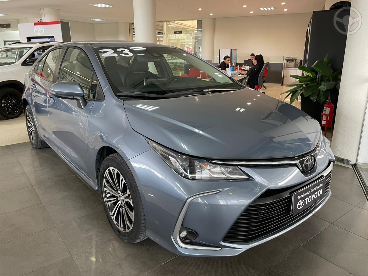 COROLLA 2.0 XEI 16V FLEX 4P AUTOMÁTICO - 2023 - CAXIAS DO SUL