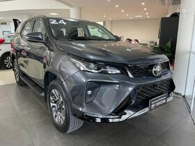 HILUX SW4 2.8 4X4 SRX PLATINUM TURBO DIESEL 4P AUTOMÁTICO