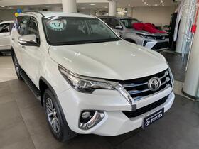 hilux sw4 2.8 srx 4x4 16v turbo intercooler diesel 4p automatico 2017 caxias do sul