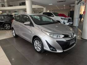 yaris 1.3 16v flex xl multidrive16 2019 caxias do sul