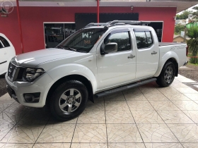 frontier 2.5 sv attack 4x2 cd turbo eletronic diesel 4p manual 2015 caxias do sul