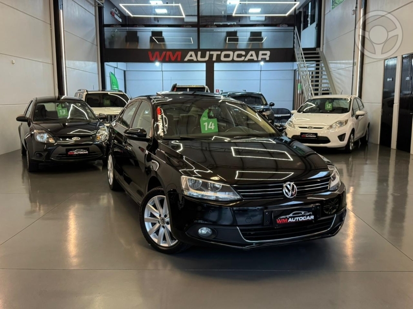 JETTA 2.0 COMFORTLINE FLEX 4P TIPTRONIC - 2014 - BOM PRINCíPIO