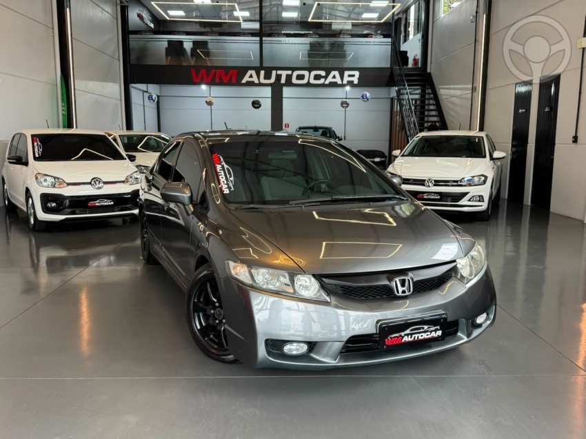 CIVIC 1.8 LXS 16V FLEX 4P AUTOMÁTICO - 2010 - BOM PRINCíPIO