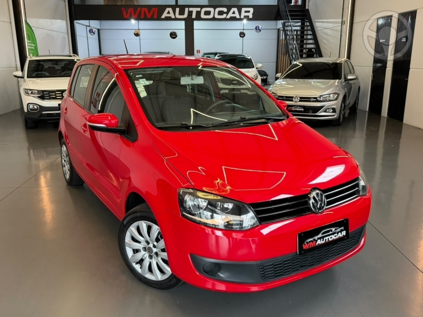 FOX 1.0 MI 8V FLEX 4P MANUAL - 2014 - BOM PRINCíPIO
