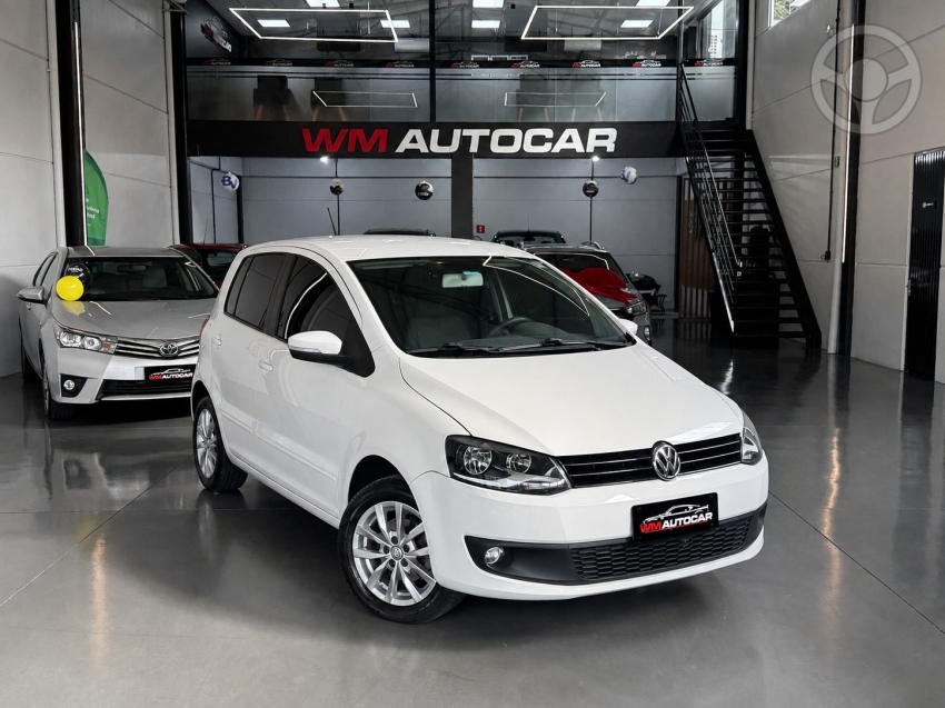 FOX 1.6 MI 8V FLEX 4P MANUAL - 2014 - BOM PRINCíPIO