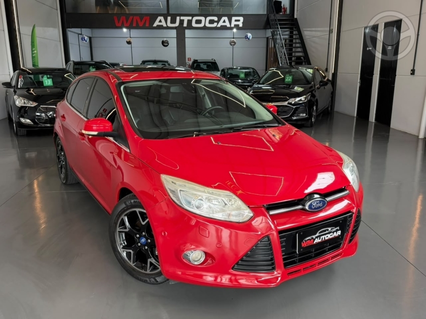 FOCUS 2.0 TITANIUM PLUS 16V FLEX 4P AUTOMÁTICO - 2014 - BOM PRINCíPIO