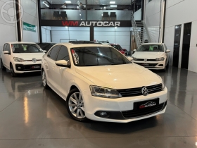 jetta 2.0 comfortline flex 4p tiptronic 2013 bom principio