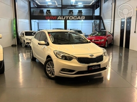 cerato 1.6 sx 16v flex 4p automatico 2014 bom principio