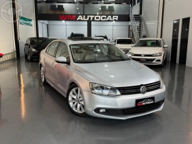 jetta 2.0 comfortline flex 4p tiptronic 2013 bom principio