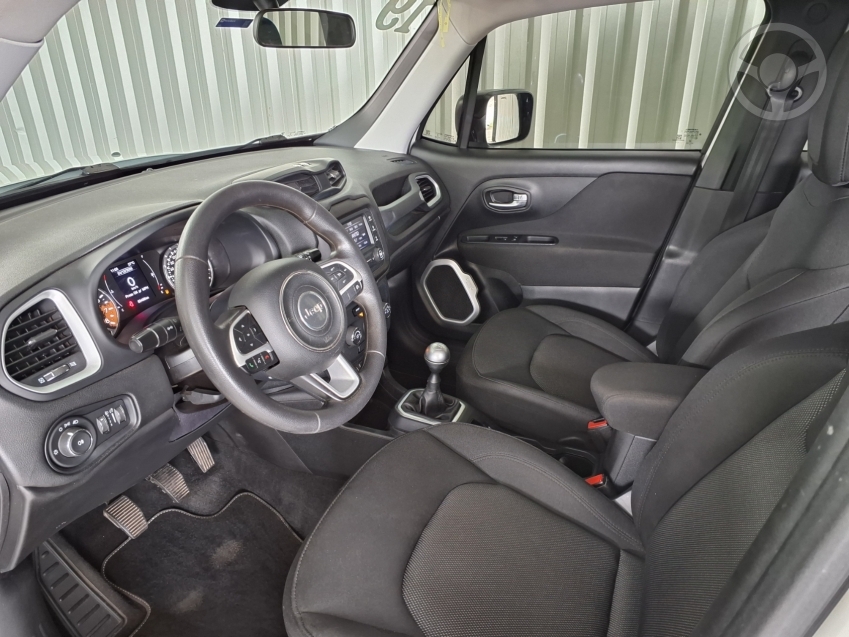JEEP - RENEGADE 1.8 16V FLEX SPORT 4P MANUAL - 2018/2019 - BRANCA - R$ 72.900,00
