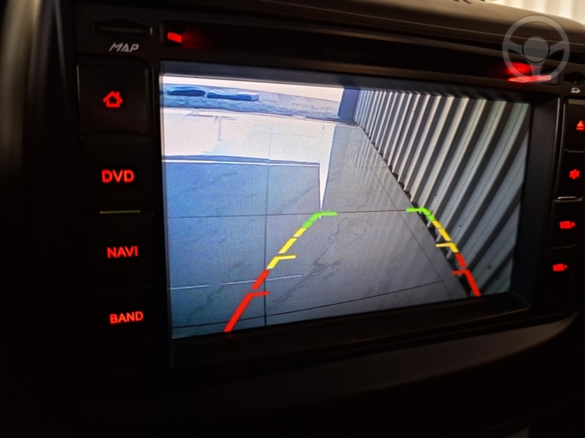 JEEP - RENEGADE 1.8 16V FLEX 4P AUTOMÁTICO - 2016/2016 - VERMELHA - R$ 65.500,00