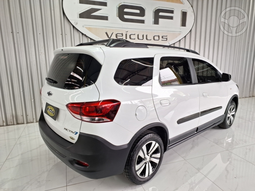 CHEVROLET - SPIN 1.8 8V ACTIV7 FLEX 5P AUTOMÁTICO - 2023/2024 - BRANCA - R$ 109.900,00