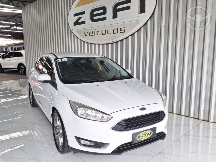 FOCUS 2.0 SE PLUS 16V FLEX 4P AUTOMÁTICO - 2016 - CAXIAS DO SUL
