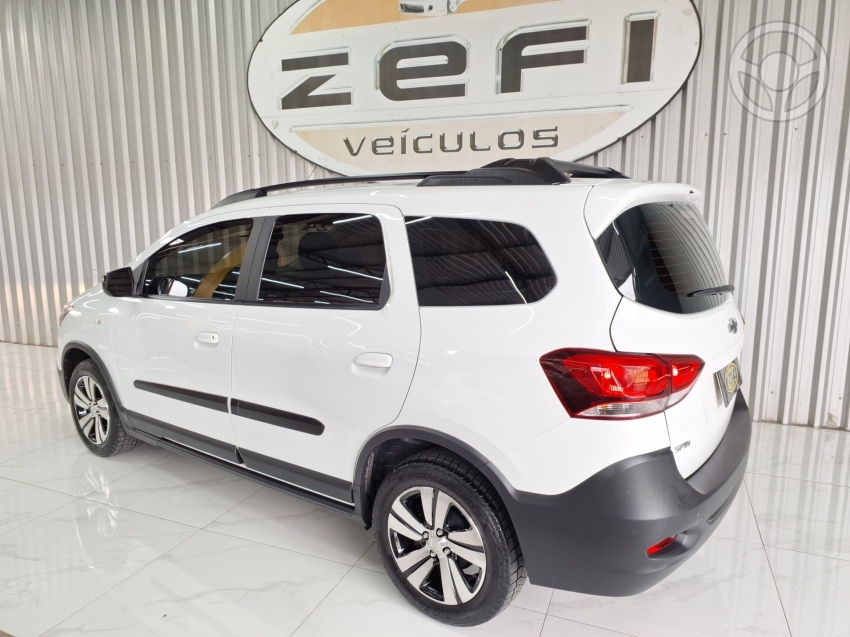 CHEVROLET - SPIN 1.8 8V ACTIV7 FLEX 5P AUTOMÁTICO - 2023/2024 - BRANCA - R$ 109.900,00