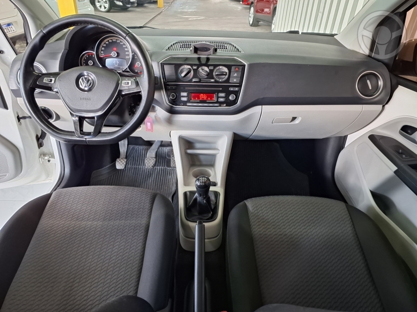 VOLKSWAGEN - UP 1.0 MPI MOVE UP 12V FLEX 4P MANUAL - 2019/2019 - BRANCA - R$ 58.900,00