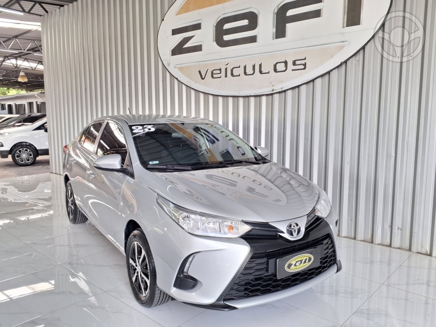 TOYOTA - YARIS 1.5 XL SEDAN 16V FLEX 4P AUTOMÁTICO - 2022/2023 - PRATA - R$ 84.900,00