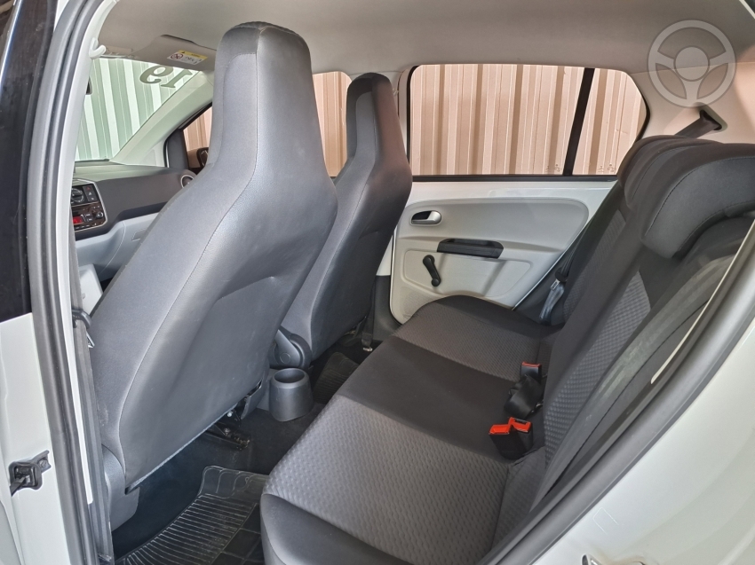 VOLKSWAGEN - UP 1.0 MPI MOVE UP 12V FLEX 4P MANUAL - 2019/2019 - BRANCA - R$ 58.900,00