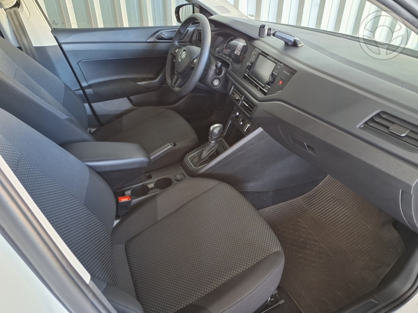 VOLKSWAGEN - VIRTUS 1.6 MSI FLEX 4P AUTOMÁTICO - 2019/2020 - BRANCA - R$ 73.900,00