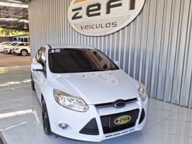 focus 1.6 se 16v flex 4p automatico 2015 caxias do sul