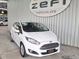fiesta 1.6 se hatch 16v flex 4p automatico 2016 caxias do sul