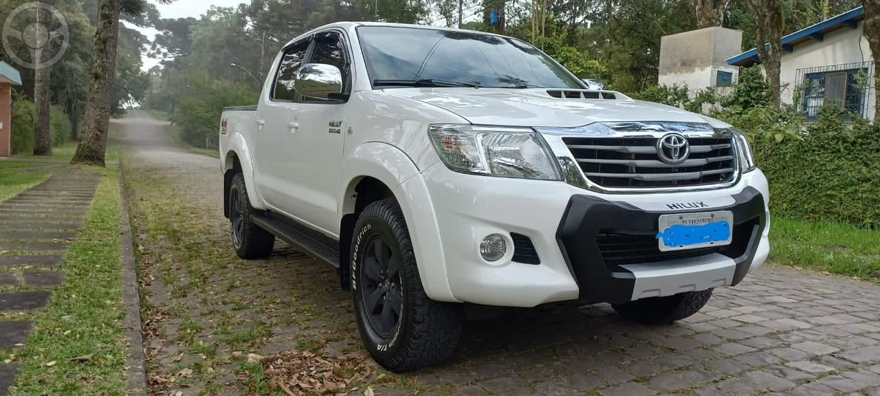 HILUX 3.0 SR 4X4 CD 16V TURBO INTERCOOLER DIESEL 4P MANUAL - 2013 - CAXIAS DO SUL