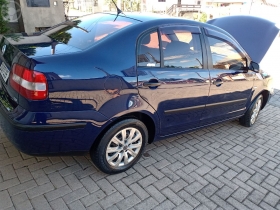 polo sedan 1.6 8v gasolina 4p manual 2004 caxias do sul