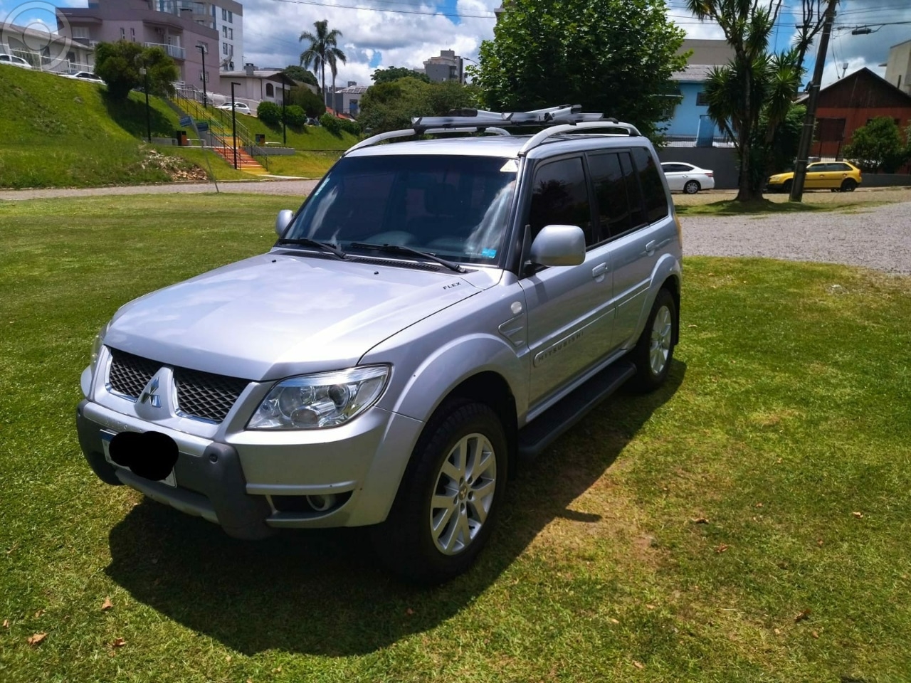 PAJERO TR4 2.0 4X4 16V 140CV FLEX 4P AUTOMÁTICO - 2011 - FARROUPILHA