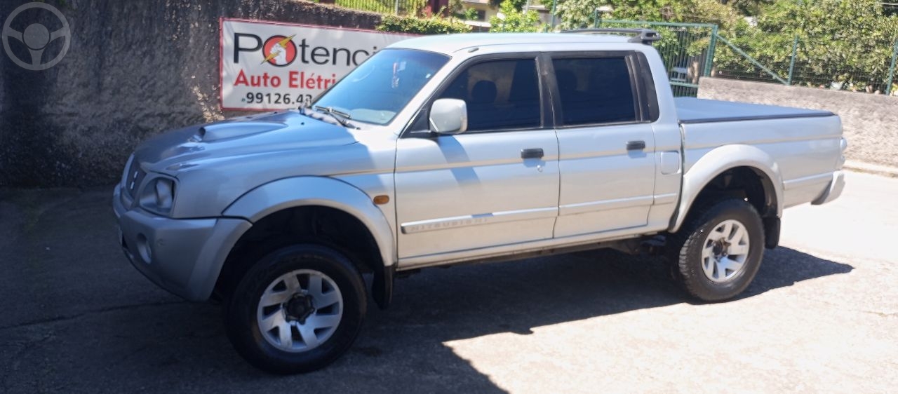 L200 2.5 GLS SPORT 4X4 CD 8V TURBO INTERCOOLER DIESEL 4P MANUAL - 2004 - CAXIAS DO SUL 