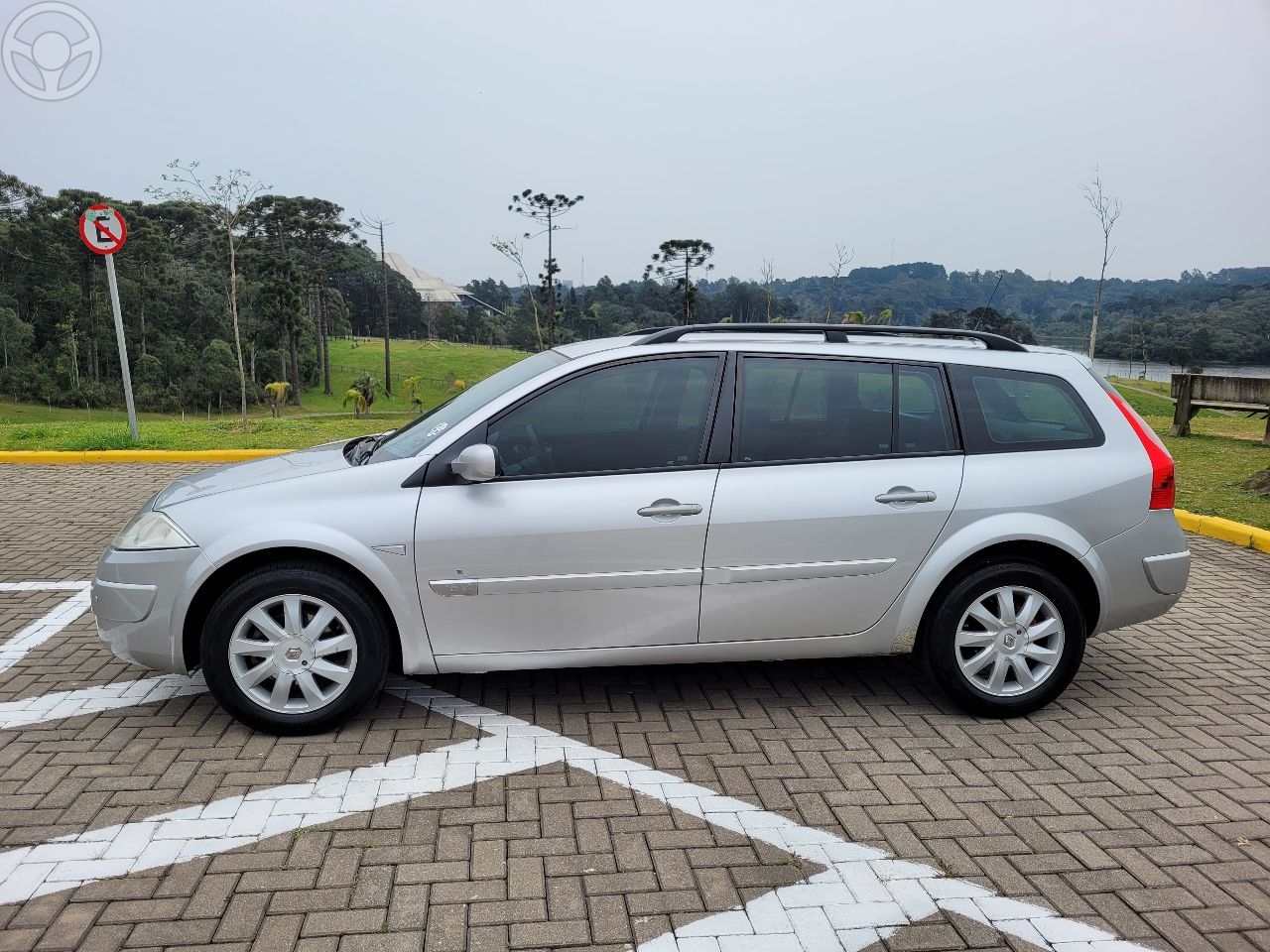 MÉGANE 1.6 DYNAMIQUE GRAND TOUR 16V FLEX 4P MANUAL - 2011 - CAXIAS DO SUL