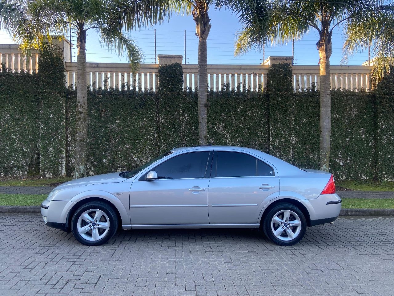 MONDEO 2.0 GHIA 16V GASOLINA 4P AUTOMÁTICO - 2004 - CAXIAS DO SUL