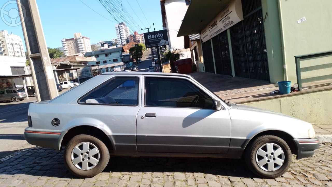 ESCORT 1.0 HOBBY 8V GASOLINA 2P MANUAL - 1994 - BENTO GONçALVES