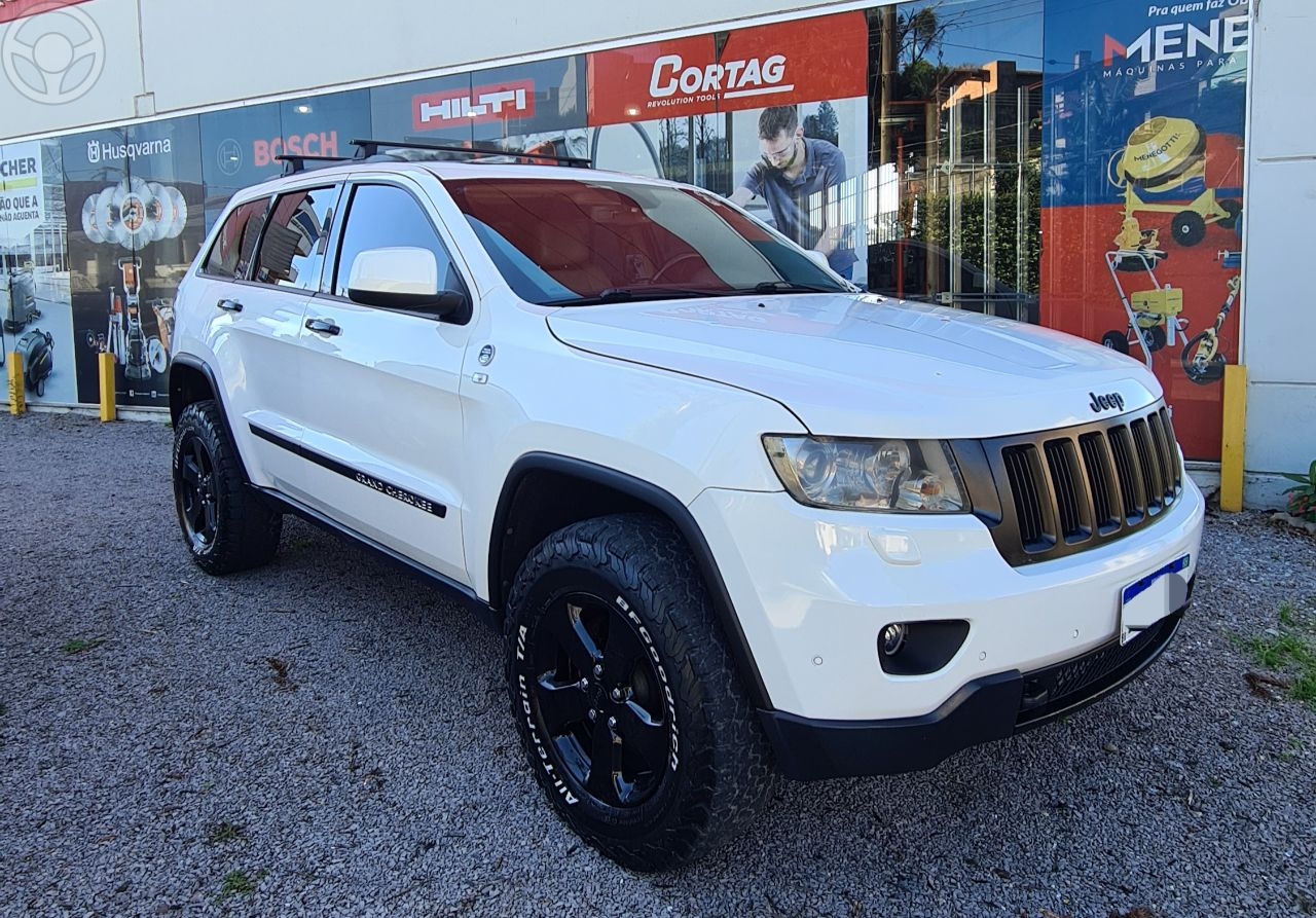 GRAND CHEROKEE 3.0 LIMITED 4X4 V6 24V TURBO DIESEL 4P AUTOMÁTICO - 2013 - CAXIAS DO SUL