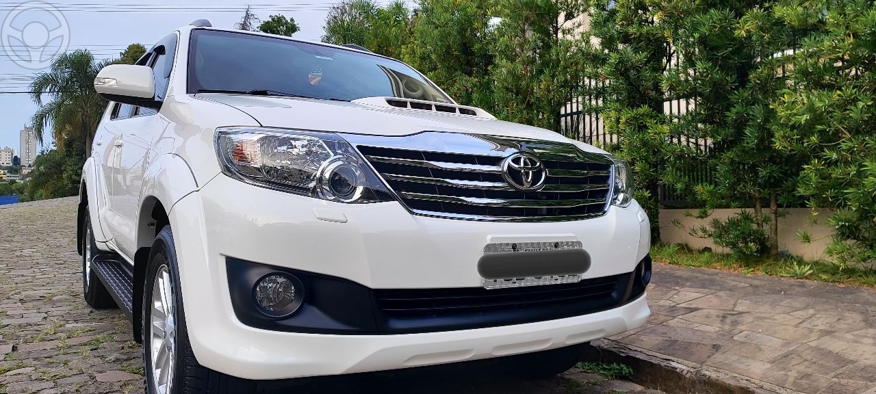 HILUX SW4 3.0 SRV 4X4 CD 16V TURBO INTERCOOLER DIESEL 4P AUTOMÁTICO - 2013 - CAXIAS DO SUL 