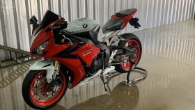 cbr 1000rr  fireblade 2012 caxias do sul